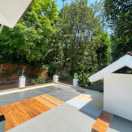 Tjmaryland Villa Pinangode Esterno foto